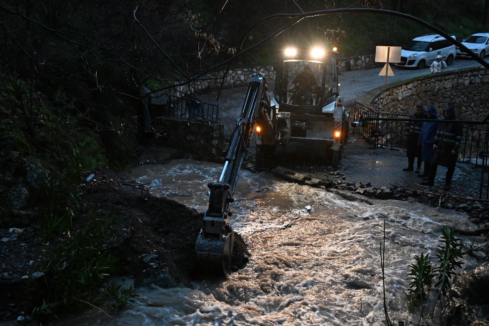 Başkan Dutlulu: Vatandaşlarımızın yanındayız