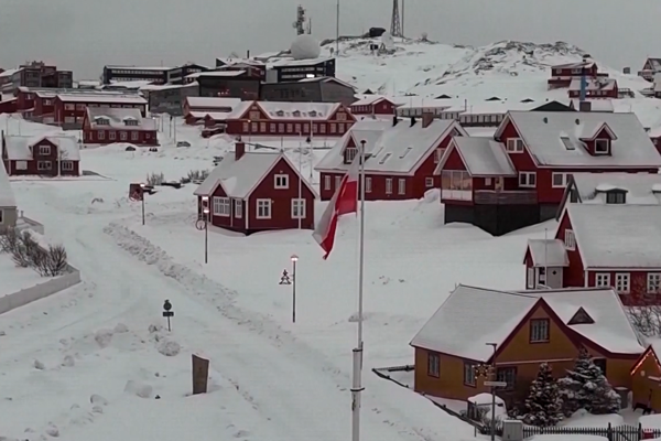 Fransa ve Kanada, Grönland’ın başkenti Nuuk’ta konsolosluk açtı