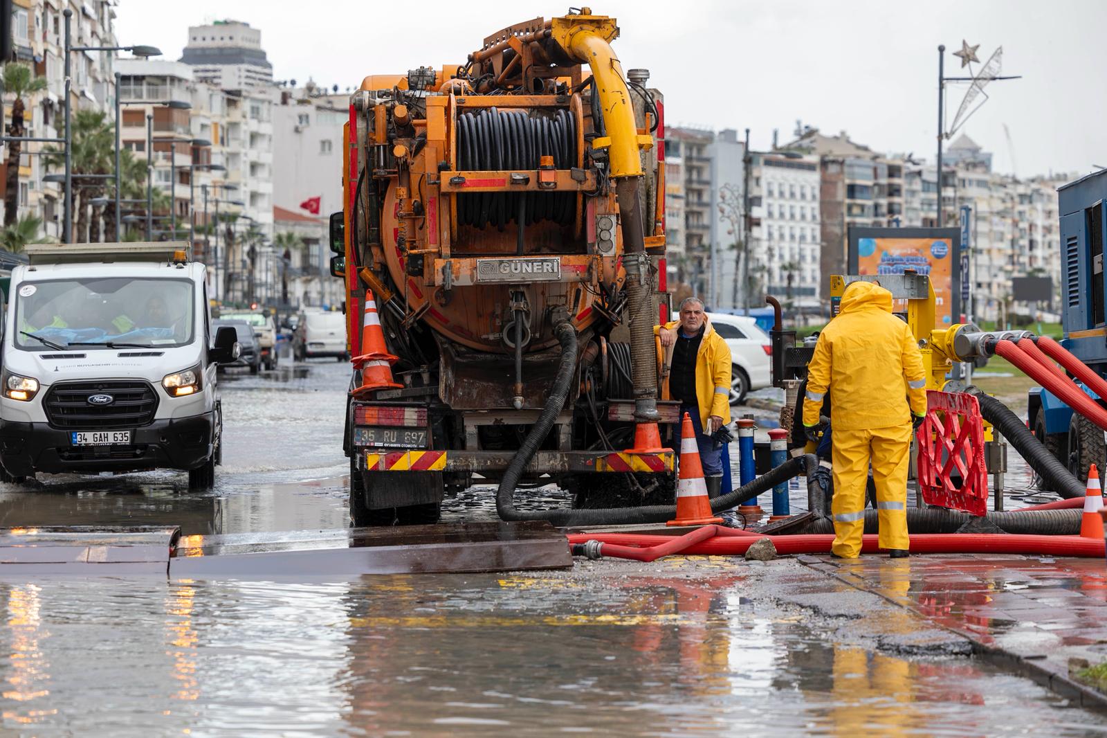 Güler: Suyun mazgallardan geri basması fiziki bir zorunluluktur