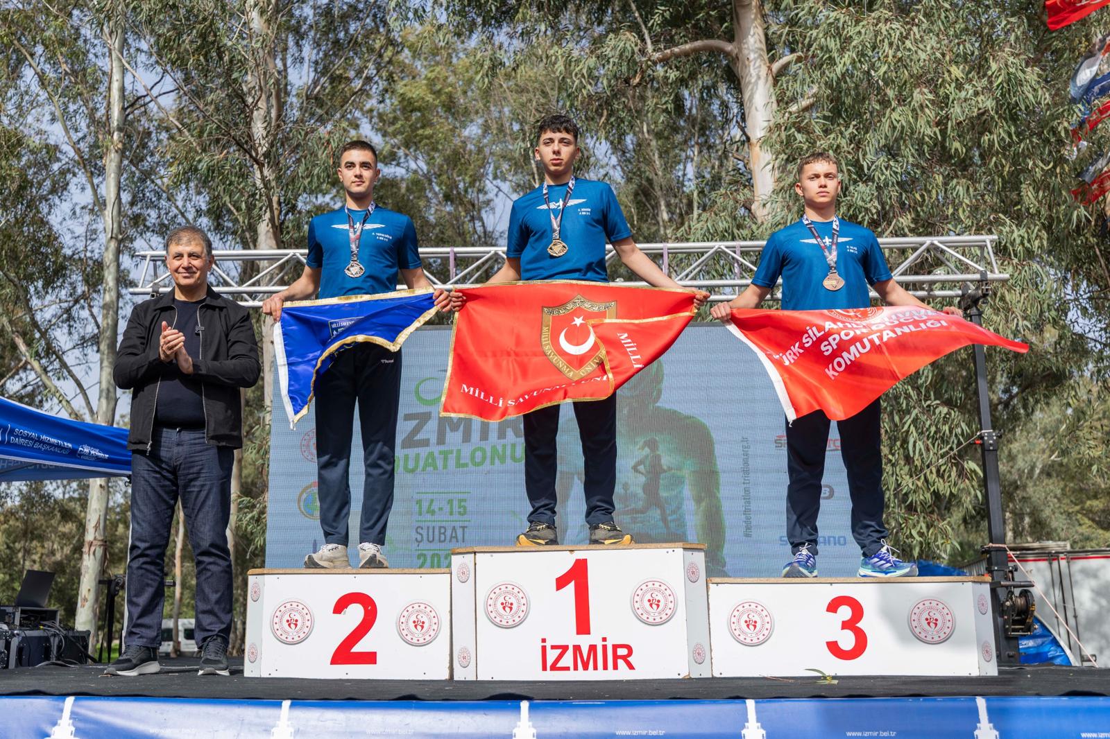 İzmir Duatlonu Türkiye Kupası tamamlandı