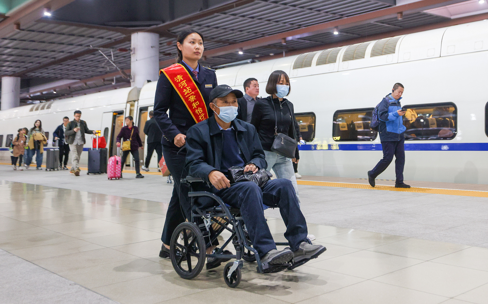 2026 Bahar Bayramı Trafiği başladı: Çin genelindeki yolcu hareketliliği artıyor
