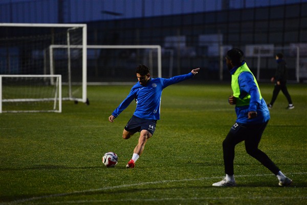 Çaykur Rizespor, Beyoğlu Yeni Çarşı maçı hazırlıklarına başladı