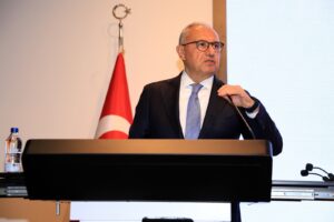 AOSB’de Sanayiciden Sütcü’ye Bir Kez Daha Güven