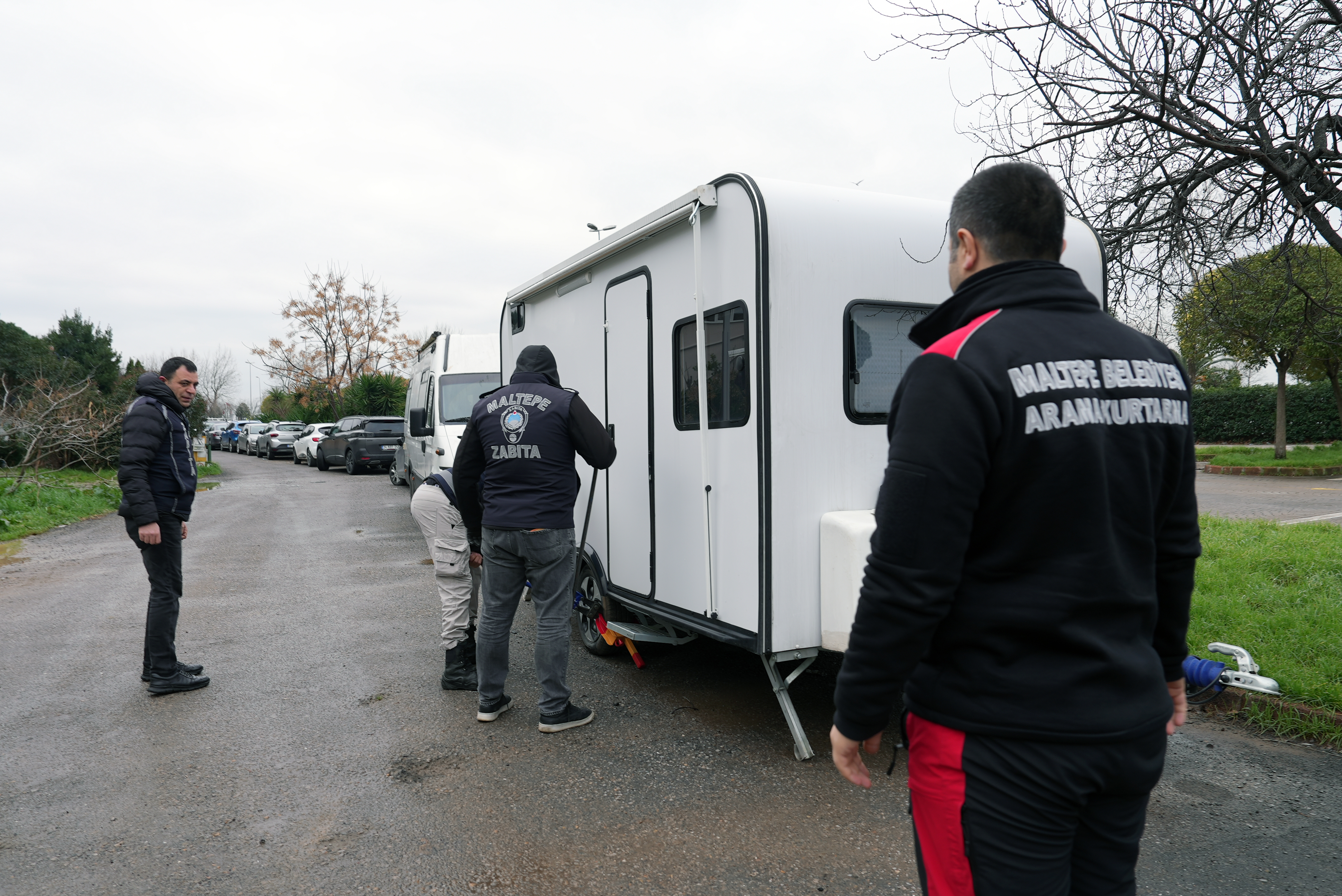 Maltepe Belediyesi’nden karavan işgallerine yönelik çalışma