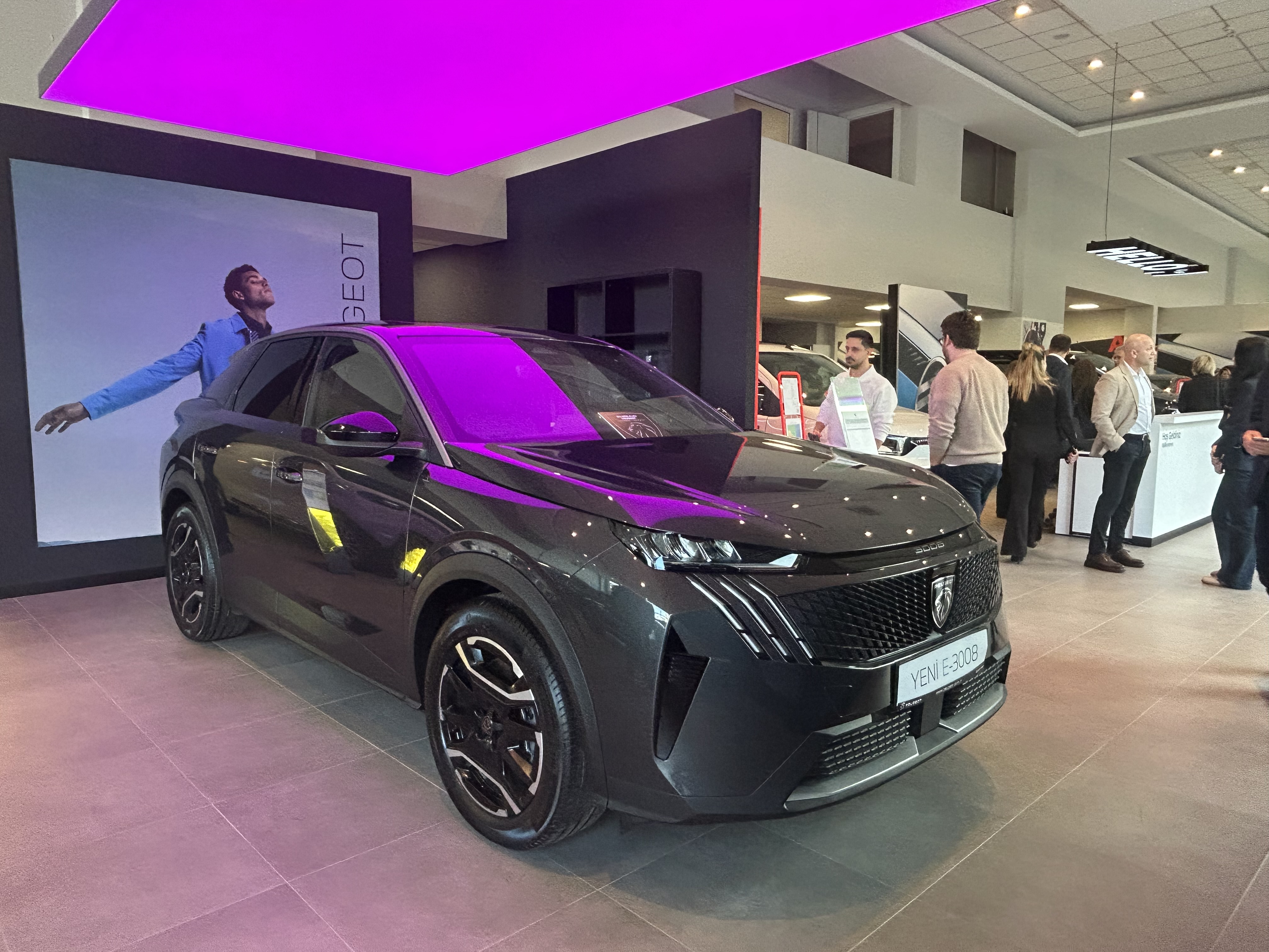 Üç markayı tek çatı altında birleştiren Novamer Otomotiv faaliyete başladı