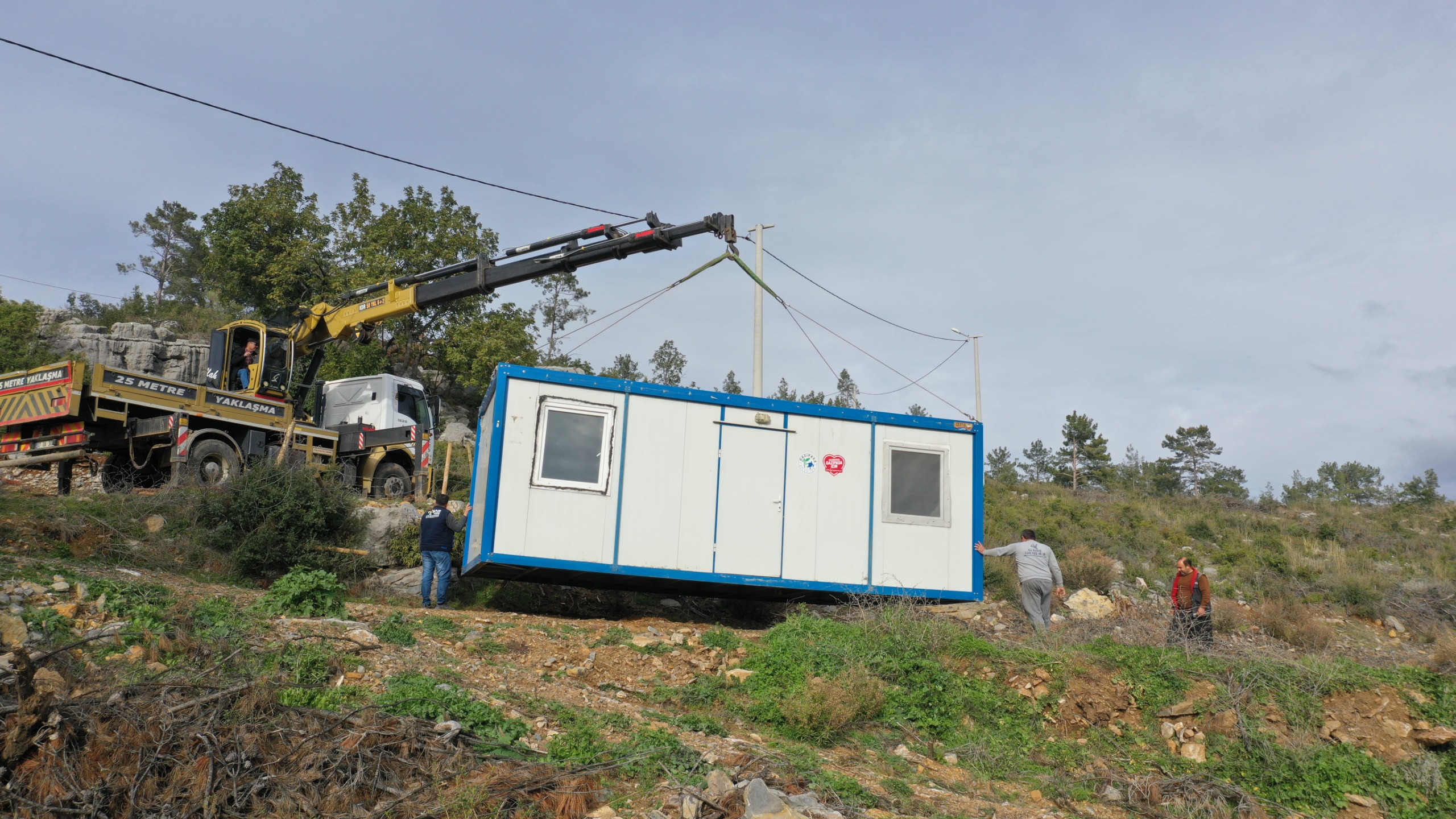 Gazipaşa Belediyesi’nden ihtiyaç sahibi vatandaşa konteyner ev