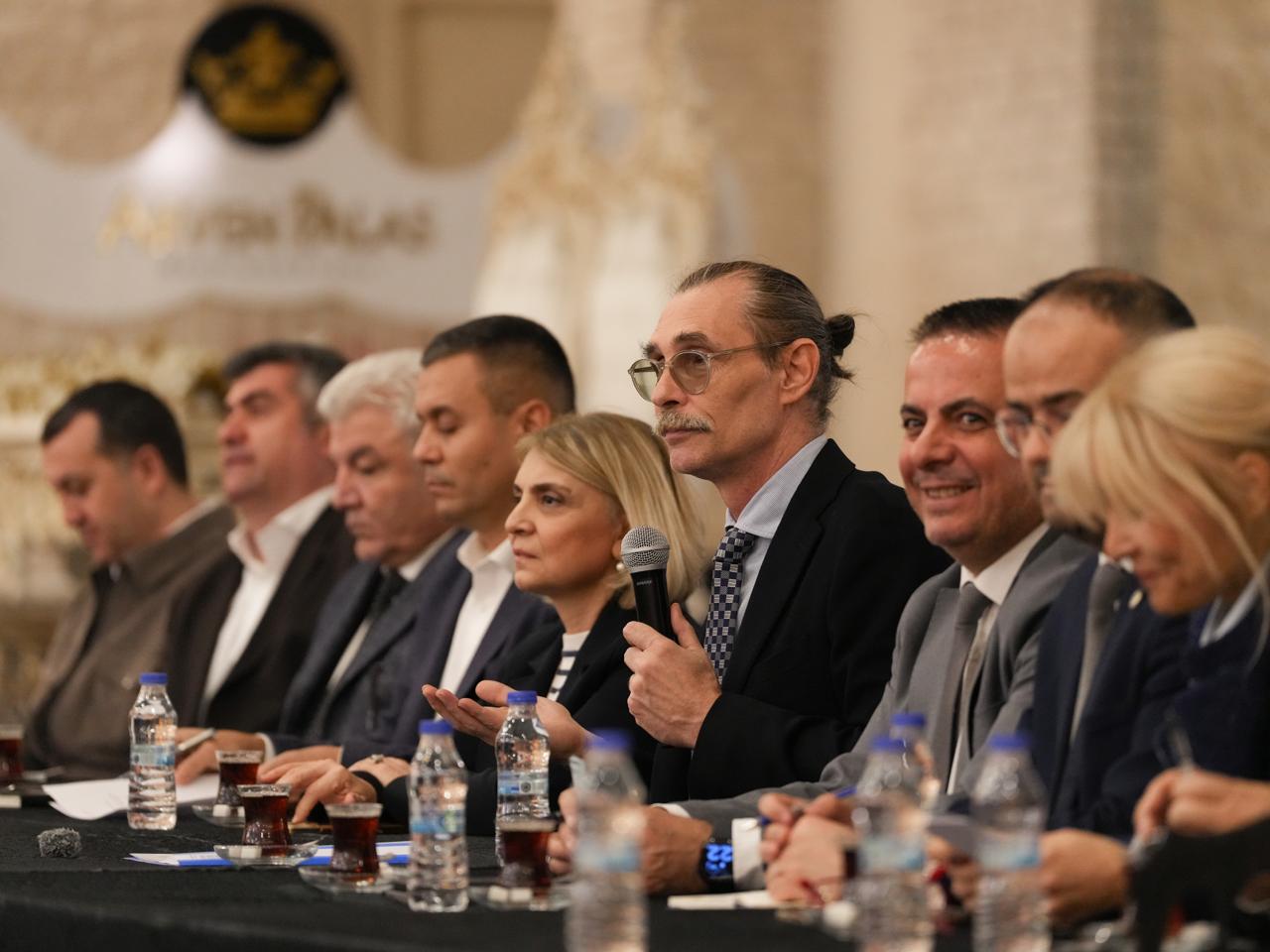 Başkan Beşikcioğlu, Altay Mahallesini ziyaret etti