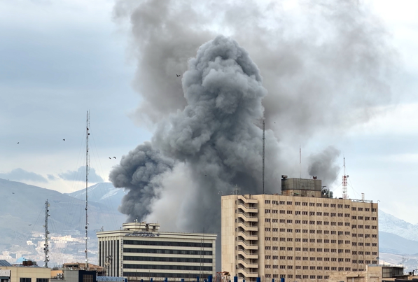 Wang Yi İran, Umman ve Fransa dışişleri bakanlarıyla görüştü
