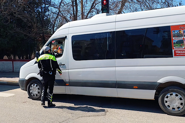 Şanlıurfa’da okul çevreleri ve servis araçlarına denetim