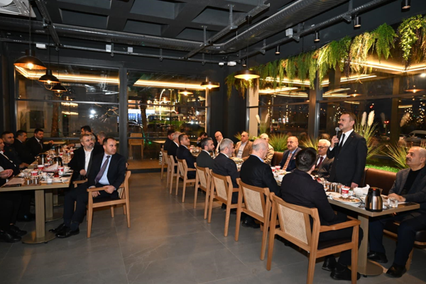 Vali Aktaş, Gebze Belediyesi tarafından düzenlenen iftar programına katıldı