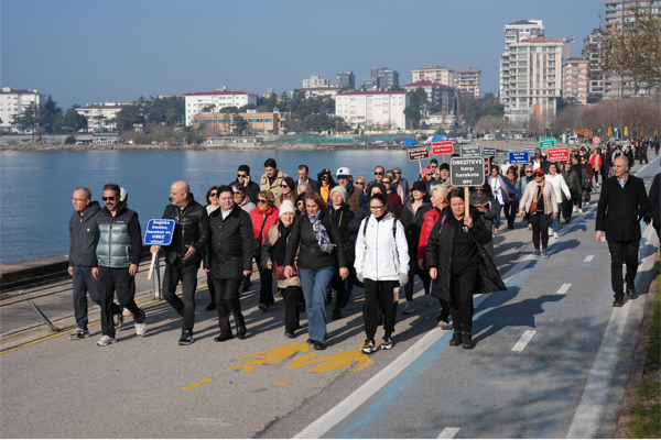 Kadıköy’de obezite farkındalık yürüyüşü