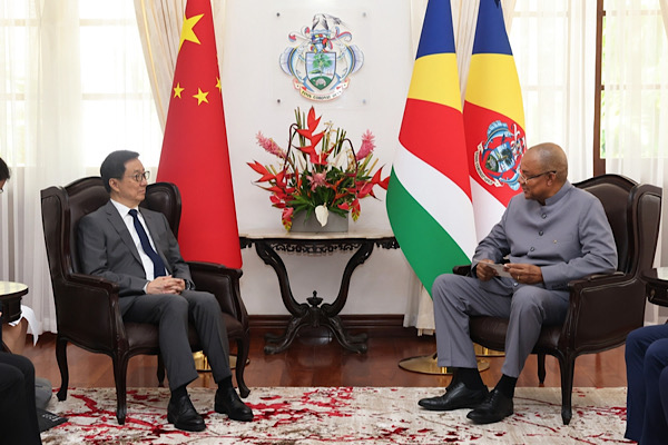 Cumhurbaşkanı Yardımcısı Han Zheng Seyşeller’de temaslarda bulundu