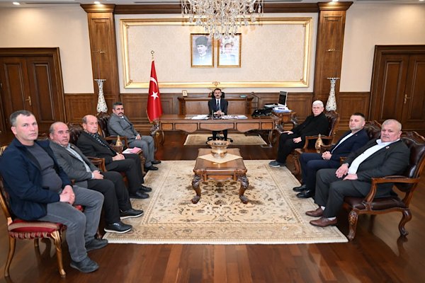 Avcılar ve Atıcılar Derneği ile Kandıra mahalle muhtarlarından Vali Aktaş’a ziyaret