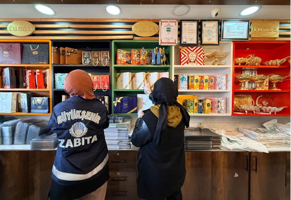 Van’da bayram öncesi tatlı ve marketlere denetim