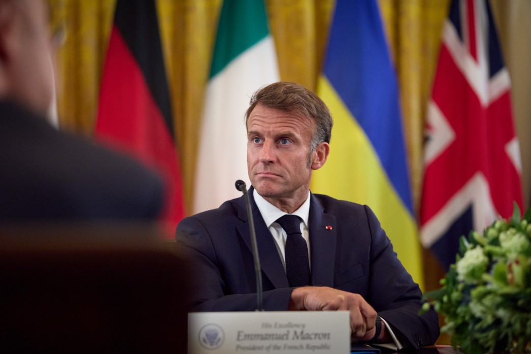 Macron: Irak’ın çatışmaya dahil olmasını önlemeye yönelik çabaları destekliyoruz