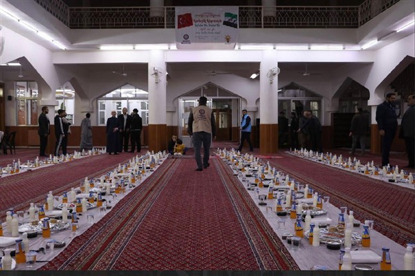 Isparta Belediyesi, Şam’da iftar programlarını sürdürüyor