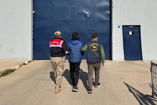 Şanlıurfa’da hakkında 14 yıl hapis cezası olan şahıs yakalandı