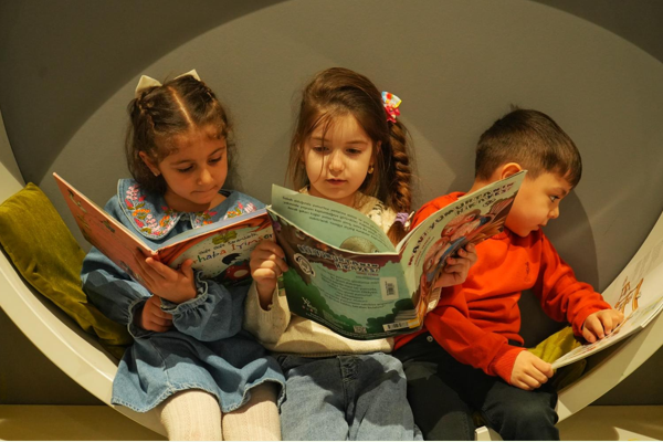 Kayapınar’da çocuklar kütüphaneyle tanıştı
