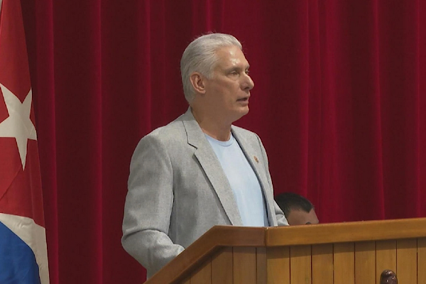 Diaz-Canel: Abluka Küba’yı yıkmayacak