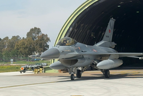 İncirlik Üssü’nden, 3 F-16 havalanıyor