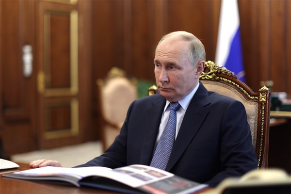 Putin’den İran Dini Lideri Hamaney için taziye mesajı