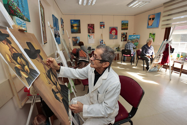 Konak’ta Yaşlılara Saygı Haftası’nda özel buluşma