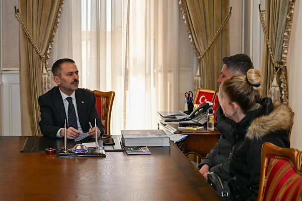 Vali Aktaş, vatandaşlar ve şehit aileleriyle bir araya geldi