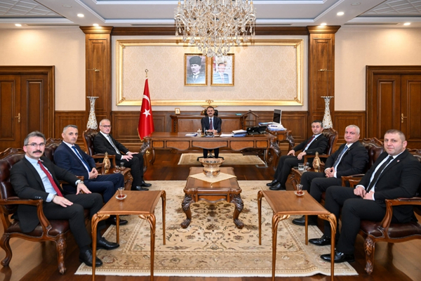 Vali Aktaş, GÜÇBİRSEN yönetimini kabul etti