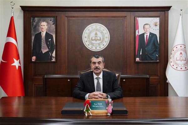 Bakan Tekin, Karaman Valiliğini ziyaret etti