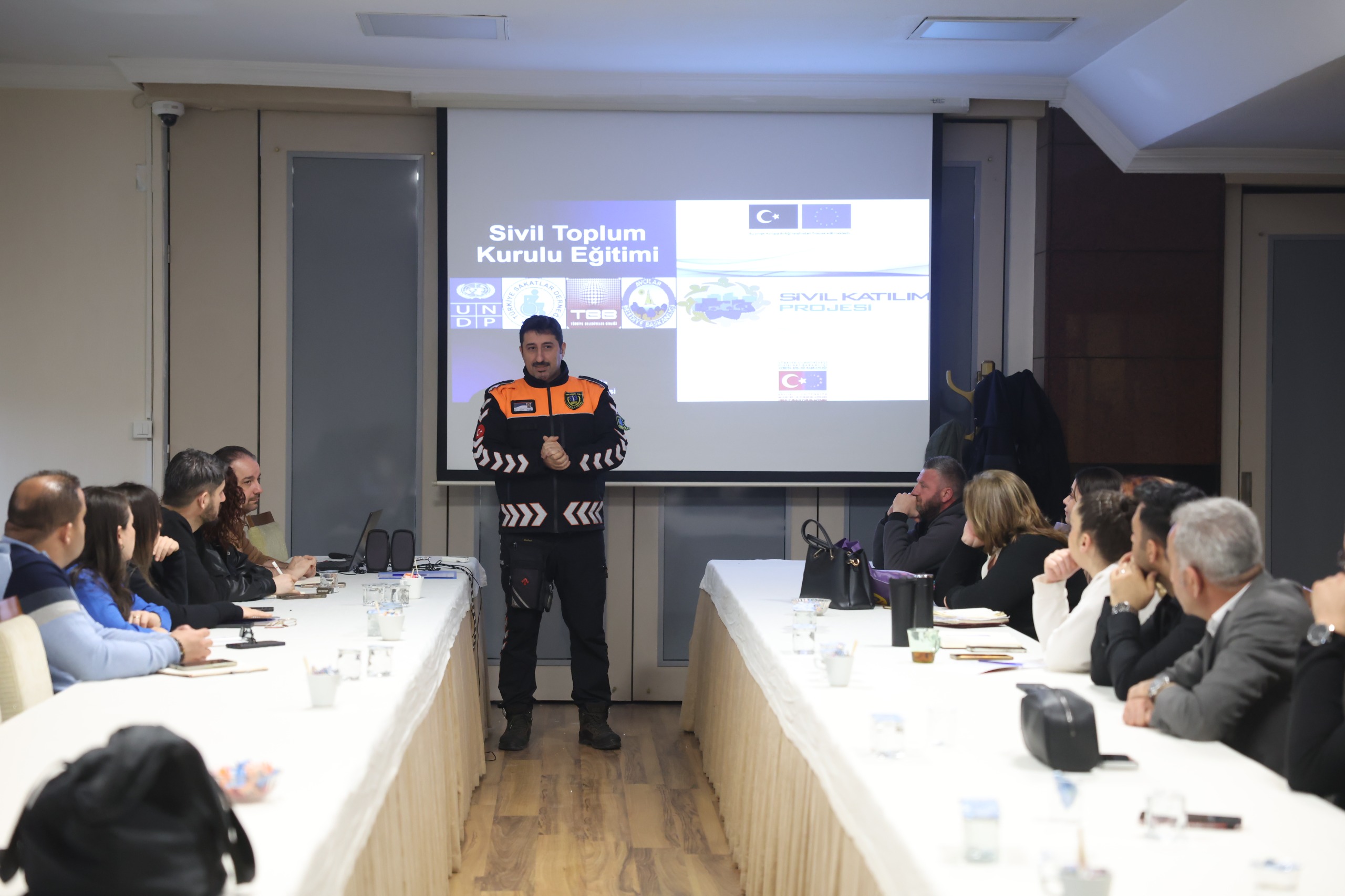 Mamak’ta MAKUT ekibine kapsayıcı afet eğitimi verildi