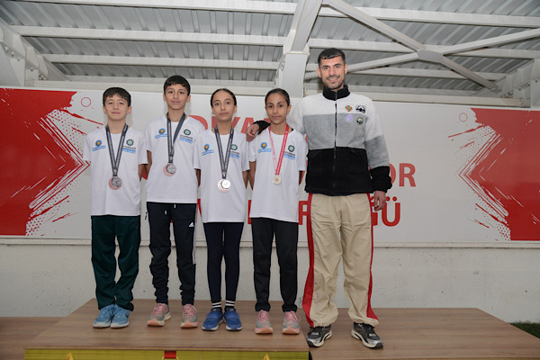 Diyarbakır’ın genç atletleri Türkiye şampiyonasında kürsüye çıktı