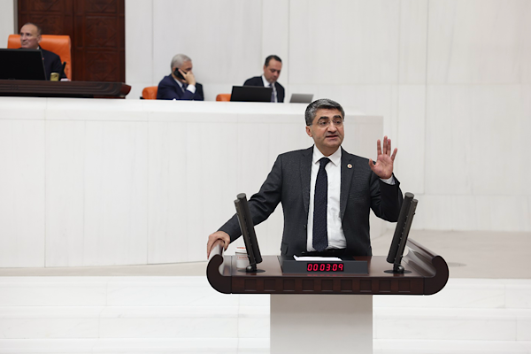 Ekmen’den Adalet Bakanı Gürlek’e “Lahey Sözleşmesi” önergesi