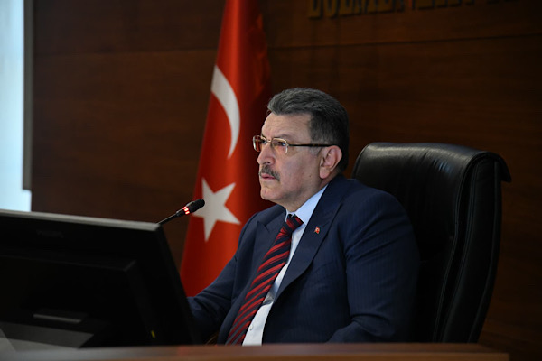 Başkan Genç: Karagöz Meydanı kendini finanse edecek