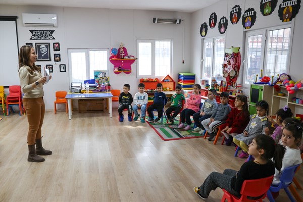 Buca’da “Okuyan Bir Gelecek” projesi devam ediyor