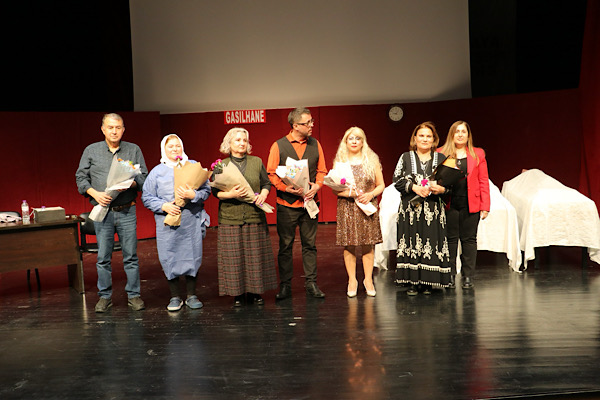 Gazipaşa’da “Kadınlar Konuşursa” tiyatro oyunu sahnelendi