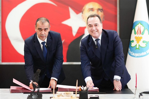 Manisa’da toplu iş sözleşmesi imzalandı