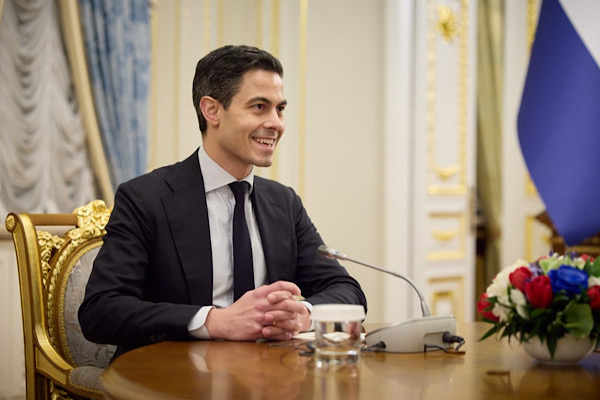 Jetten: Polonya kilit bir müttefiktir ve bu destek sarsılmaz olmalıdır