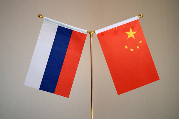 Wang: Çin-Rusya ilişkileri, “fırtınalara rağmen sarsılmadan ayakta”