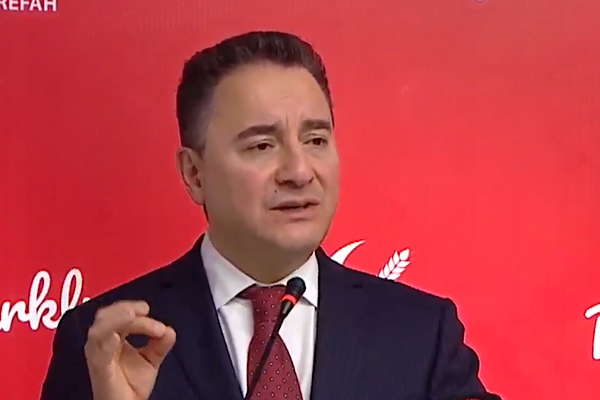 Babacan: Türkiye’nin hava sahasının  kullanılmasına asla izin verilmemeli