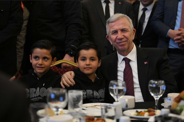 Başkan Yavaş, Haymanalılarla iftarda buluştu