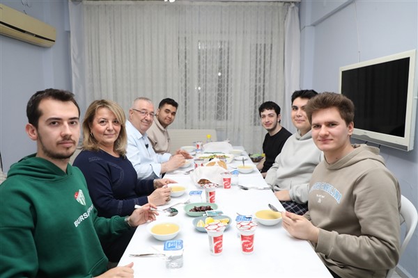 Başkan Ertaş, üniversite öğrencileriyle iftarda buluştu