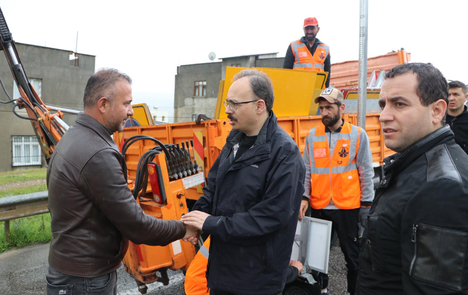 Siirt’te sağanak yağış sele neden oldu
