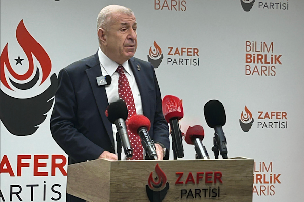 Özdağ, Dünya Ehli Beyt Vakfı heyetini kabul etti