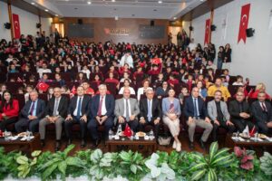 AOSB’de Sanayi Temalı Resim Yarışması’nda 457 Eser Değerlendirildi: Genç Yetenekler Ödüllerini Aldı