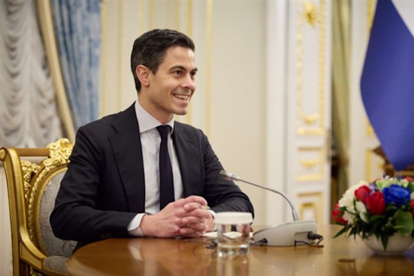 Jetten: Hizbullah derhal faaliyetlerine son vermeli ve silahsızlanmalıdır