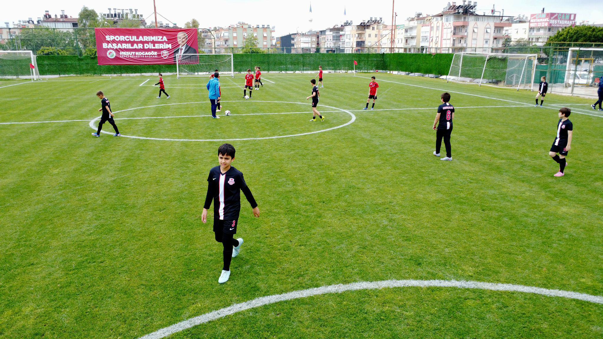 Kepez’de 23 Nisan U11 Futbol Turnuvası düzenlendi