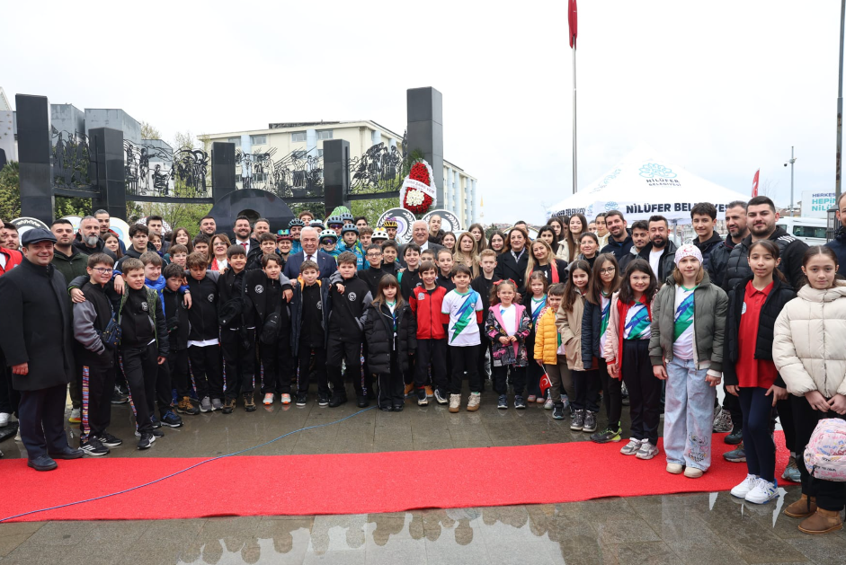 Nilüfer’de 23 Nisan törenle kutlandı
