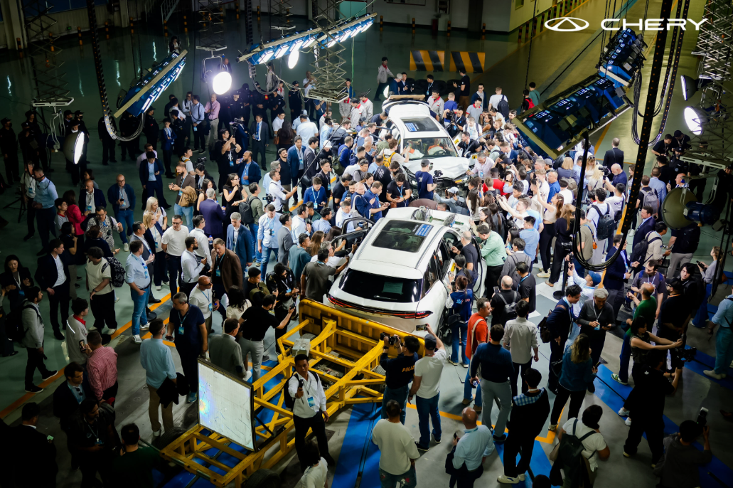 Chery TIGGO9, üç araçlı çarpışma testini başarıyla tamamladı