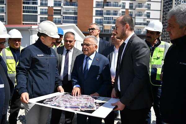 Başkan Büyükkılıç, Sahabiye’de yürütülen çalışmaları yerinde inceledi