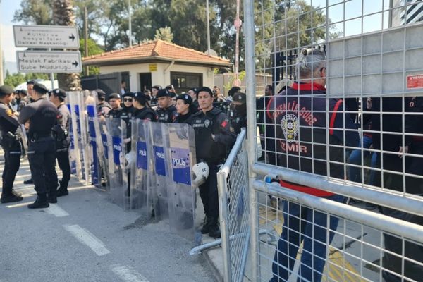 Başkan Tugay: Dava lehimize sonuçlanacak, hak yerini bulacak